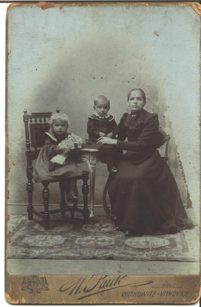 Mary Czernek and daughters Josephine and Mary